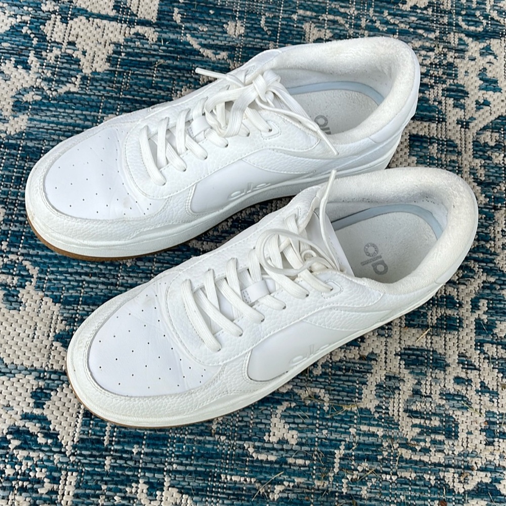 Alo Yoga white Recovery sneakers in size 10